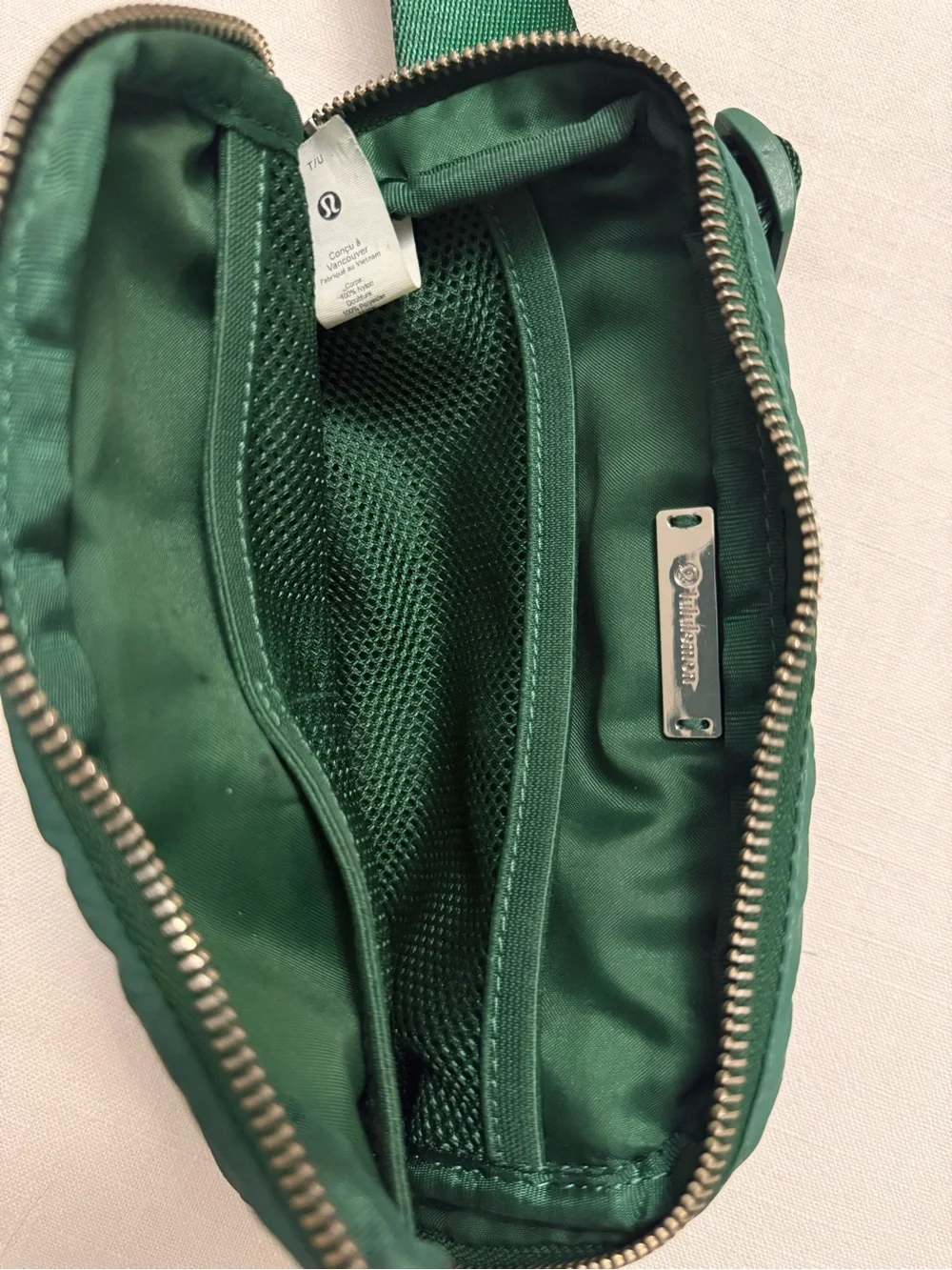 Lululemon Everywhere Belt Bag 1L